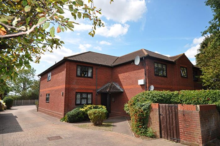 1 Bedroom Flat For Sale In Church Road, Chelmsford, CM3