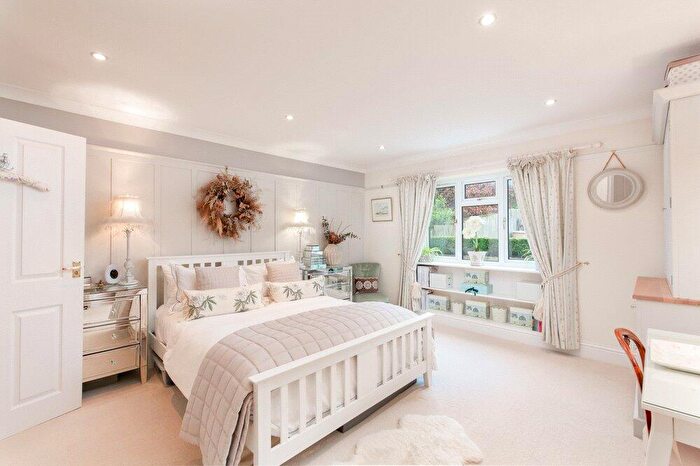 5 Bedroom Detached House For Sale In Chalk Lane, Hindon, Salisbury, SP3