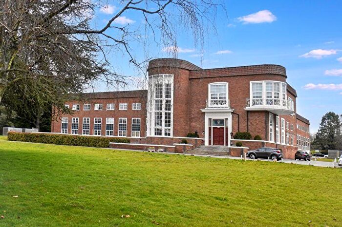 1 Bedroom Flat For Sale In Wycombe Road, High Wycombe, HP14