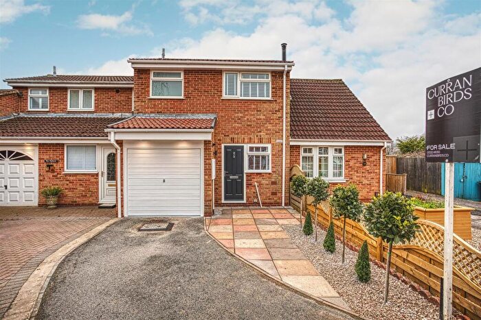 2 Bedroom Town House For Sale In Russet Close, Oakwood, Derby, DE21