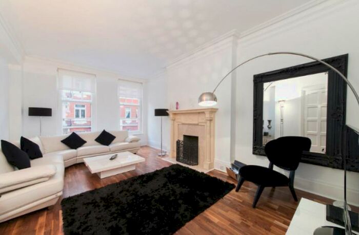 2 Bedroom Apartment To Rent In Harewood Avenue, Marylebone, London, NW1