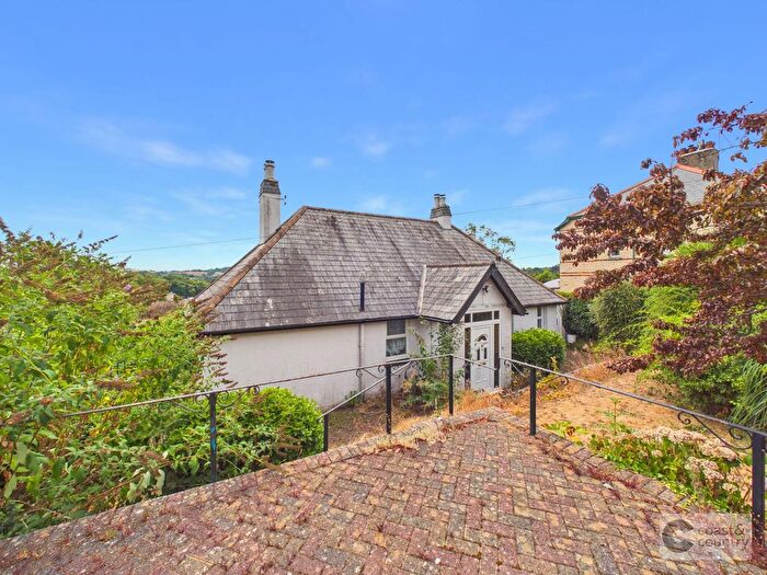 3 Bedroom Detached Bungalow For Sale In Coombeshead Road, Newton Abbot, TQ12