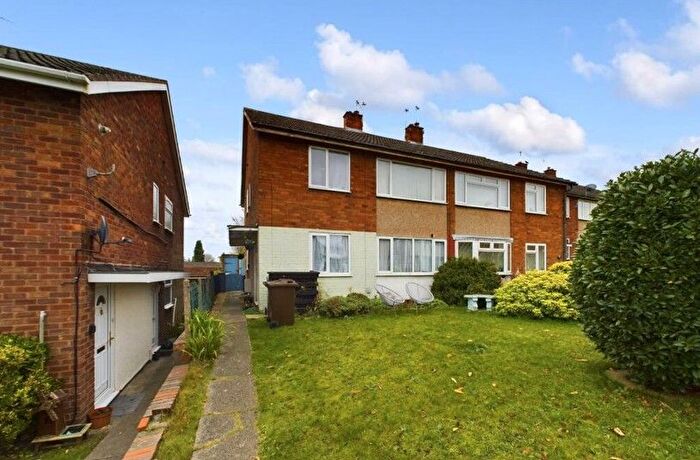 2 Bedroom Maisonette To Rent In Hillside Close, Walsall, WS8