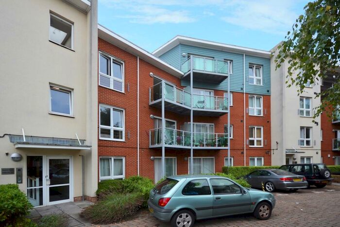 1 Bedroom Flat To Rent In Medhurst Drive, BR1