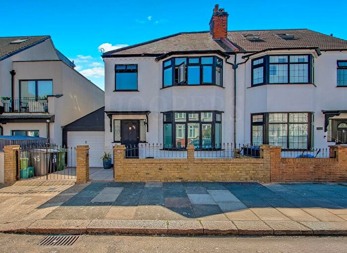 3 Bedroom Semi Detached House For Sale In Gladstone Park Gardens, London, NW2