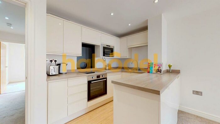 2 Bedroom Flat To Rent In Hill Top Road, , Oxford, OX4