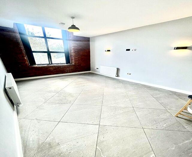 2 Bedroom Apartment To Rent In Prospect Mill Meadows, Cleckheaton, West Yorkshire, BD19