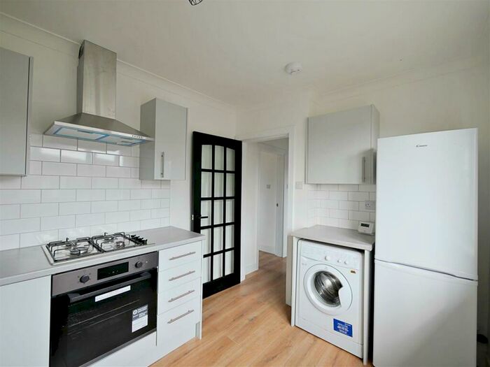 1 Bedroom Flat To Rent In Craighead Road, Milton Of Campsie, Glasgow, G66
