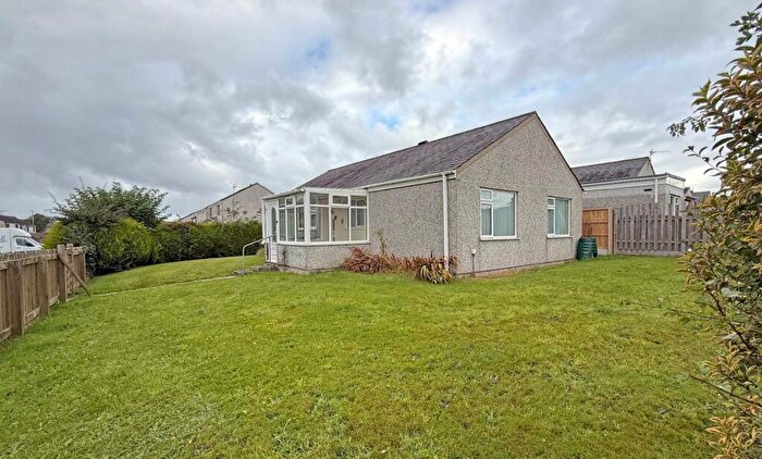 3 Bedroom Detached House For Sale In Nant Y Glyn, Llanrug, Caernarfon, Gwynedd, LL55