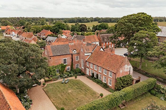 6 Bedroom Detached House For Sale In Worstead, Norfolk, NR28