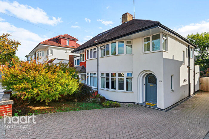 3 Bedroom Semi-Detached House For Sale In Whitehouse Way, London, N14