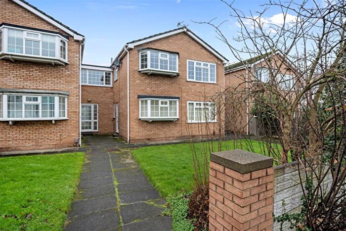 2 Bedroom Apartment For Sale In Piercefield Court, Church Road, Formby, L37
