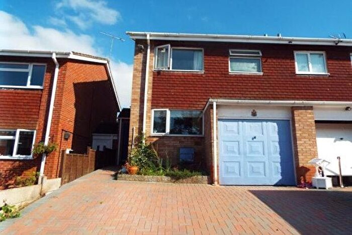 3 Bedroom Property To Rent In Milcote Close, Redditch, B98