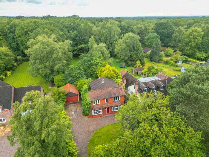4 Bedroom Detached House For Sale In Northwich Road, Cranage, Crewe, CW4
