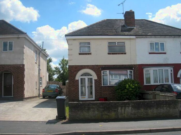 3 Bedroom Semi-Detached House To Rent In Swadling Street, Leamington Spa, CV31