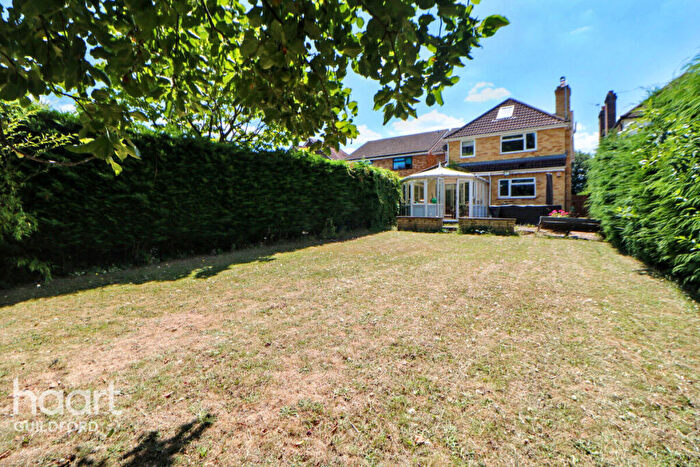 6 Bedroom Detached House For Sale In Victoria Road, Woking, GU21