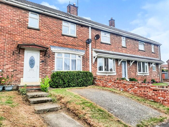 2 Bedroom Semi-Detached House To Rent In Basingstoke Road, Peterlee, Durham, SR8