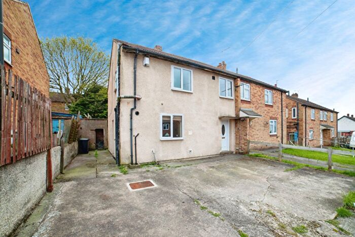 3 Bedroom Property To Rent In Wesley Road, Stonebroom, Alfreton, DE55