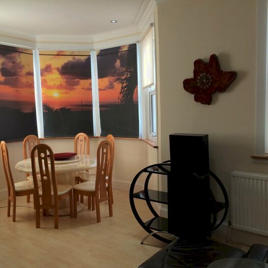 2 Bedroom House To Rent In Melrose Avenue Flat, London, London, NW2