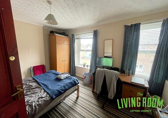 3 Bedroom House To Rent In Darran Street, Cathays, Cardiff, CF24