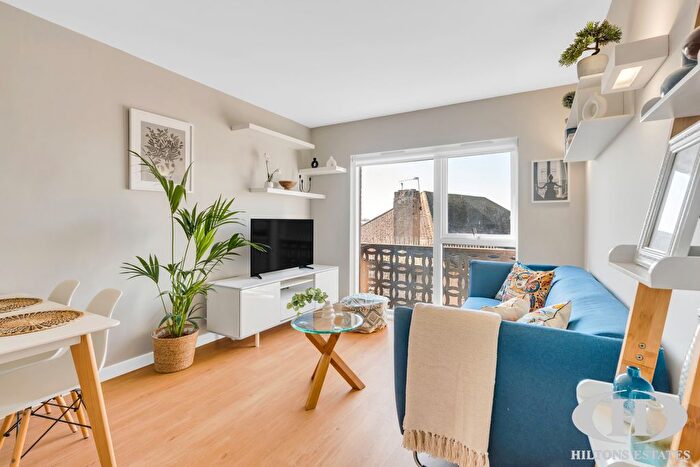 1 Bedroom Flat For Sale In Western Road, Southall, UB2