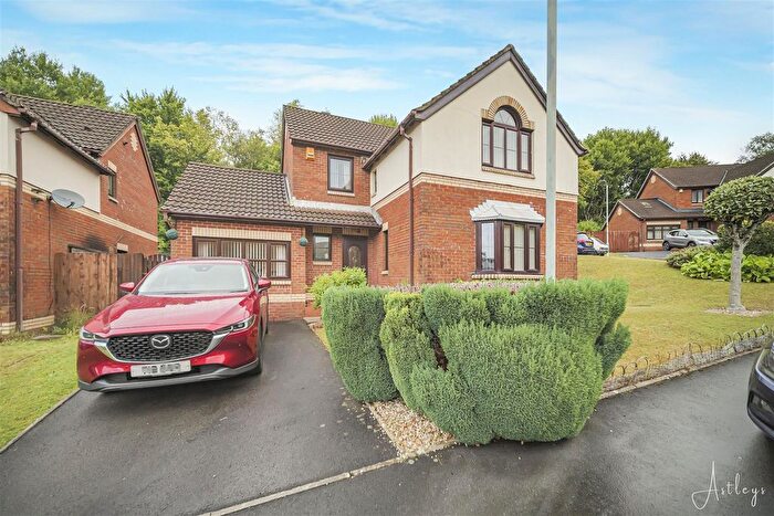 4 Bedroom Detached House For Sale In Cwrt Emily, Birchgrove, Swansea, SA7