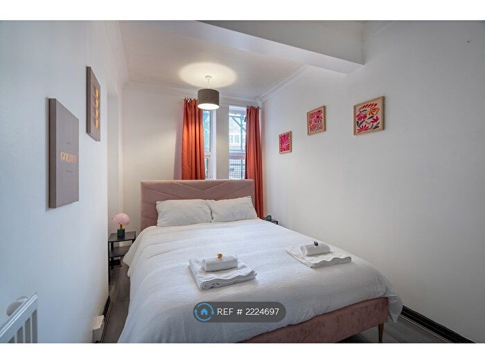 3 Bedroom Flat To Rent In Islington Row Middleway, Birmingham, B15