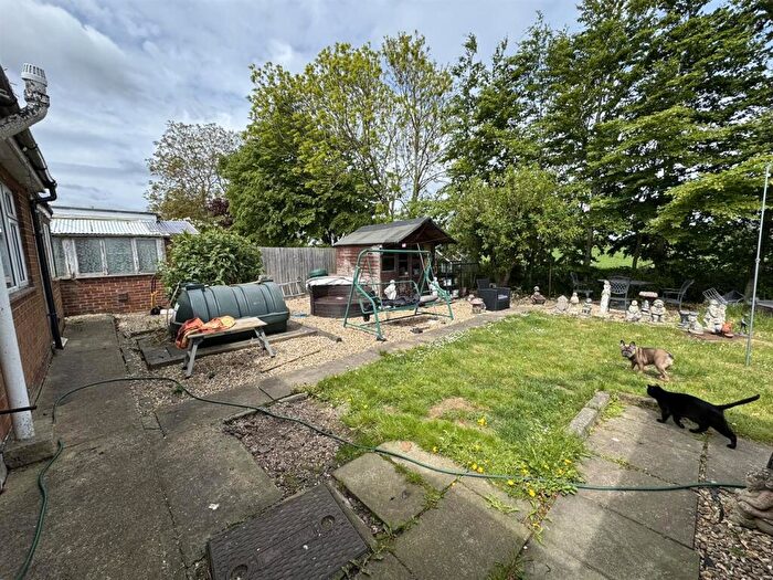 2 Bedroom Detached Bungalow For Sale In Drove Road, Whaplode Drove, Spalding, PE12