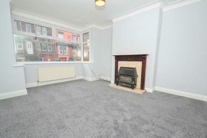 3 Bedroom Terraced House To Rent In St Ives Grove, Armley, Leeds, LS12