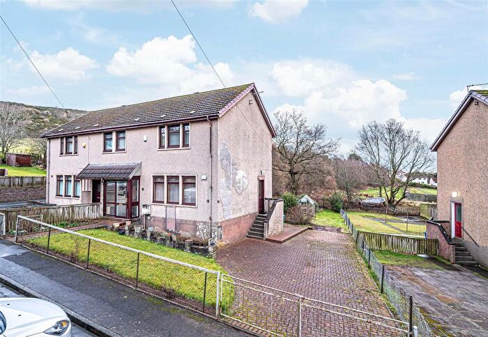 3 Bedroom Semi-Detached House For Sale In Kirktoun Park, Ballingry, KY5
