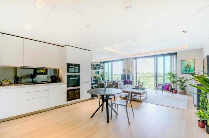 3 Bedroom Flat To Rent In Lillie Square, London, SW6