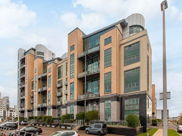 2 Bedroom Flat To Rent In Western Harbour Breakwater, Newhaven, Edinburgh, EH6