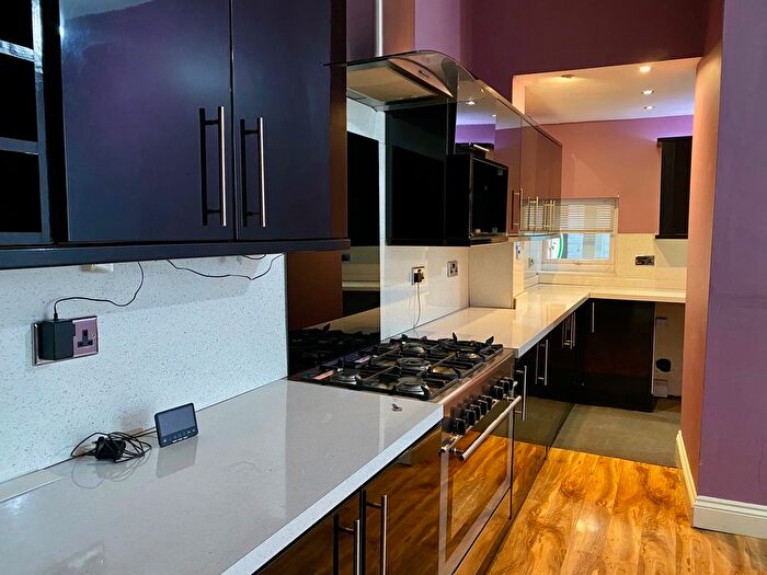 2 Bedroom End Of Terrace House To Rent In Biddlestone Road, Newcastle Upon Tyne, NE6