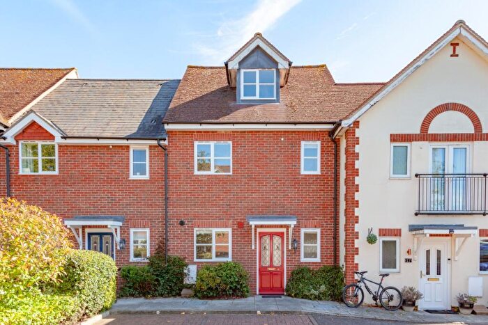 3 Bedroom Town House To Rent In Ladygrove Court, Abingdon, OX14