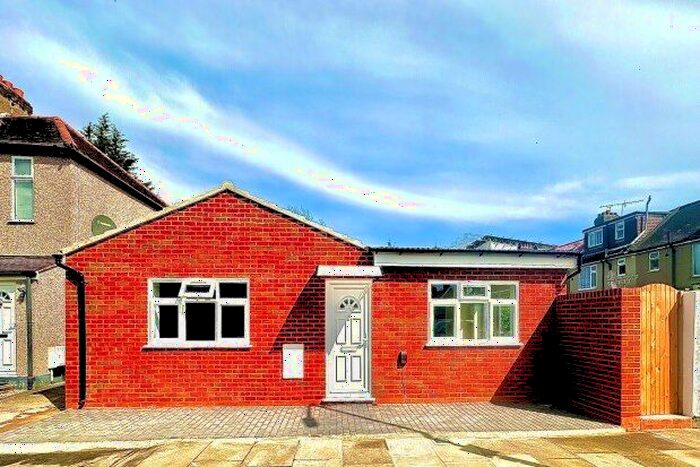 2 Bedroom Bungalow To Rent In Trehearn Road, Ilford, IG6