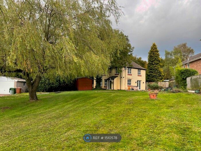 4 Bedroom Detached House To Rent In Castle Hill, Hartley, Longfield, DA3