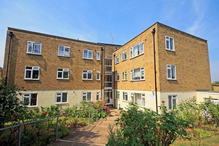 2 Bedroom Flat To Rent In Willowmead Close, London, W5