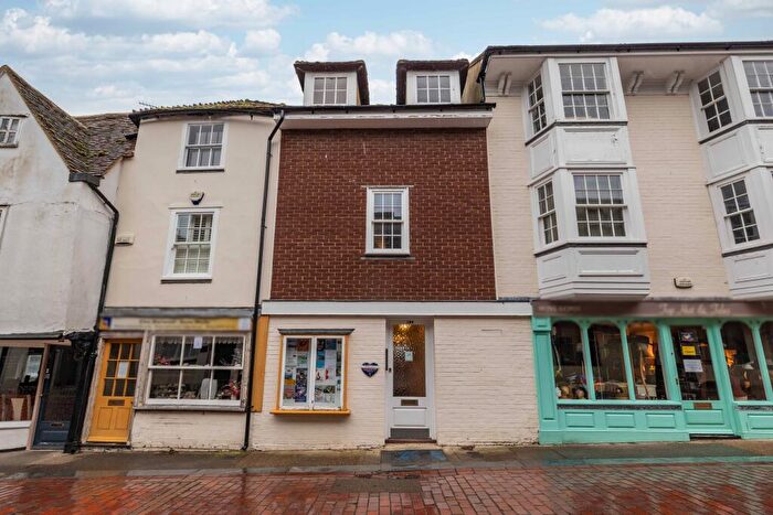 1 Bedroom Flat For Sale In West Street, Faversham, ME13