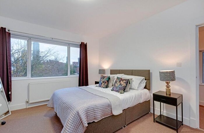3 Bedroom Property To Rent In Friars Gardens, Acton Park, W3