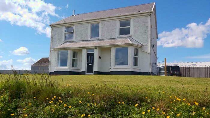 4 Bedroom House For Sale In Ferryside, Carmarthen, Carmarthensire, SA17