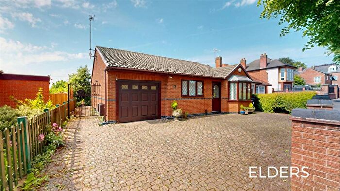 3 Bedroom Bungalow For Sale In King George Avenue, Ilkeston, DE7