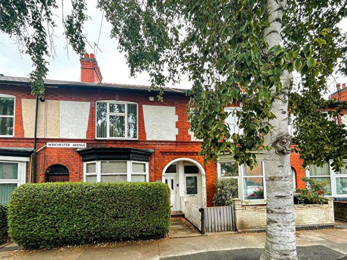 3 Bedroom Terraced House For Sale In Winchester Avenue, Leicester, LE3