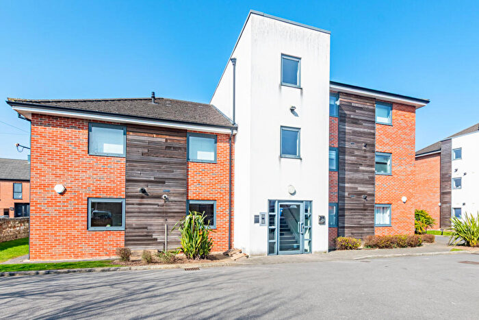 2 Bedroom Flat For Sale In Rectory Court, Mere Lane, DN3