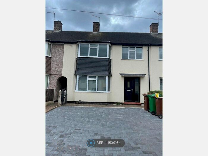 4 Bedroom Terraced House To Rent In Sturgeon Avenue, Nottingham, NG11