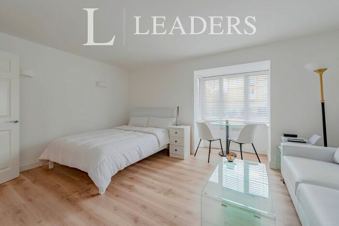 Studio To Rent In Beacon Court, Manor Fields, Horsham, RH13