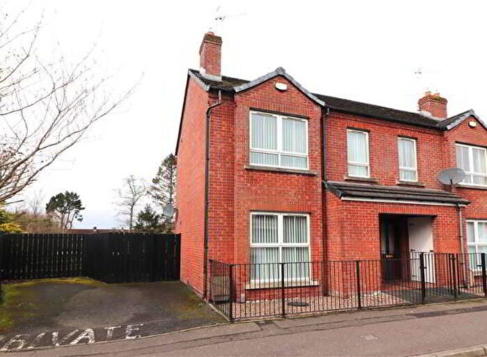 2 Bedroom TownHouse For Sale In Warren Gardens Mews, Lisburn, BT28