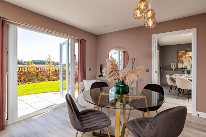 4 Bedroom Detached House For Sale In Morris Drive, Holytown, Motherwell, South Lanarkshire, ML1