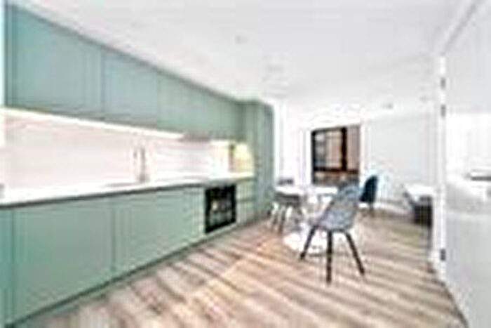 Apartment To Rent In Studio Apartment In Viva Court, Kimpton Road, Luton, LU2