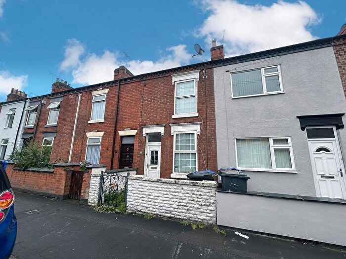 2 Bedroom Property To Rent In St. Pauls Street West, Burton-On-Trent, DE14