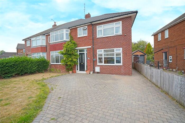 4 Bedroom Semi Detached House For Sale In Weetwood Road, Rotherham, South Yorkshire, S60